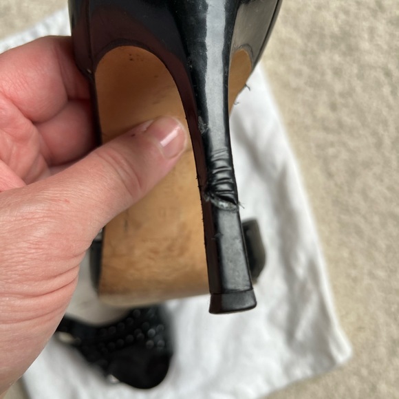 Manolo Blahnik Patent Leather Black - Picture 9 of 9